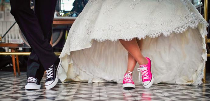 Máte rozjetou kariéru a našetřeno dost peněz, abyste si vybrala svatební šaty podle vašeho gusta.