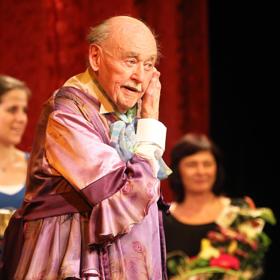 Lubomír Lipský v divadle, které tolik miloval