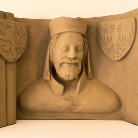 Je považován za jednoho z nejlepších panovníků. I když česky moc neuměl