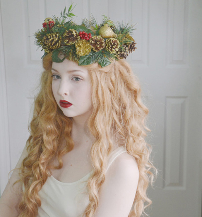 Věnec s lesními motivy.