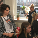 Jana Stryková v seriálu Kadeřnictví.