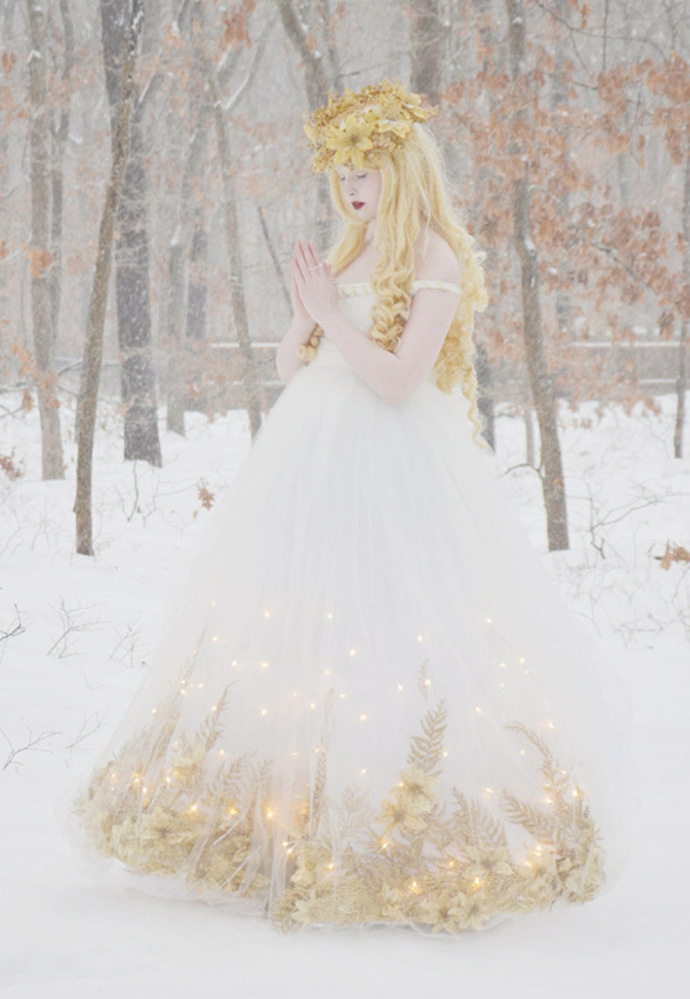 Tyto vánoční šaty patří k nejoblíbenějším kouskům tvůrkyně.