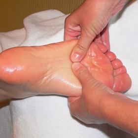 Na chodidlech máme speciální body, které jsou spojené s našimi orgány v těle.