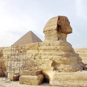 Zatopené chodby se nalezly i pod Velkou sfingou.