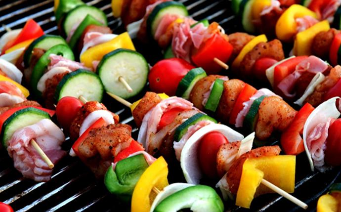 Večírek může být za hubičku.