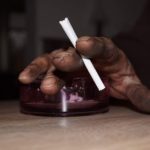 Dopady protikuřáckého zákona zkoumá nová studie realizovaná Klinikou adiktologie 1. LF UK, sledující reprezentativní vzorek kuřáků v 7 měsících před a 7 měsících po zavedení zákona.