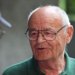 Film miloval od útlého dětství a již jako dítě se rozhodl, že bude velkým filmovým režisérem.