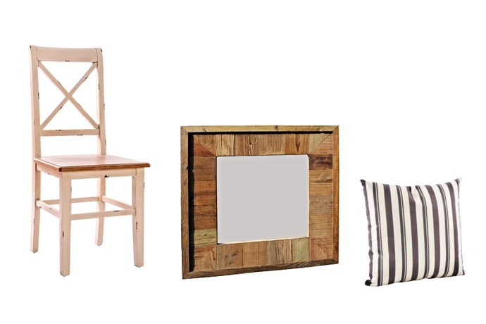 Židle – 4 800 Kč, zrcadlo – 3 600 Kč, polštář – 690 Kč; vše Homelove.cz.