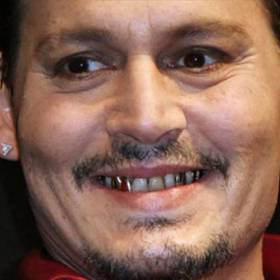 Johnny Depp to občas přežene s drogami.