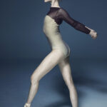 Těžce vydřená ladnost. Fotograf zachytil krásu i brutalitu tance