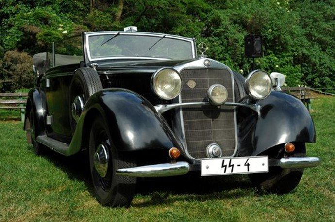 Heydrichovo auto, ve kterém byl zraněn.