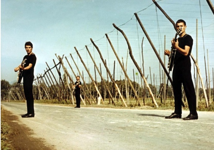 Písně z filmu jsou dodnes stále živé.