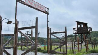 Komunismus se neštítil ublížit ani dětem