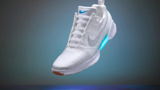 Samozavazovací tenisky budou k mání do konce letošního roku.