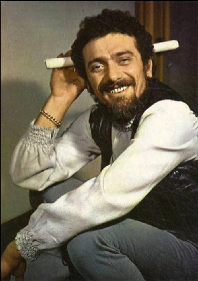 Walda si rád užíval života plnými doušky.