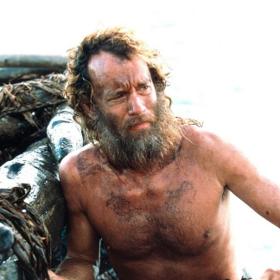 Tom Hanks pro roli ve filmu Trosečník shodil 23 kilogramů.