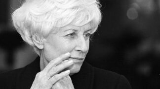 Olga pocházela z dělnického prostředí, ráda zahradničila a podnikala se svými psy dlouhé výpravy do lesa.