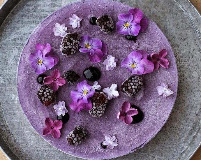 Přírodní rozpustná vláknina jménem psyllium má oproti tradiční želatině spoustu skvělých účinků. Raw kaše jsou díky ní daleko jemnější a krémovější.