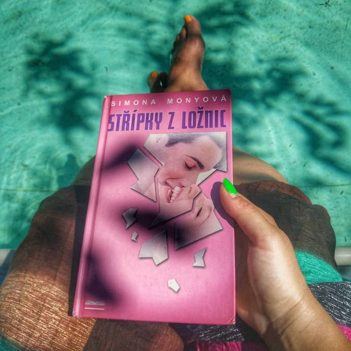 Její knížky jsou oblíbeným čtením mladých dívek.