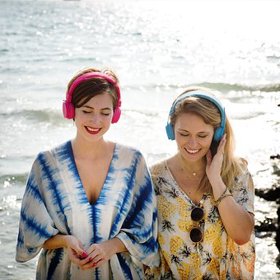 Zkuste schválně spočítat počet lidí se sluchátky, až pojede do práce.