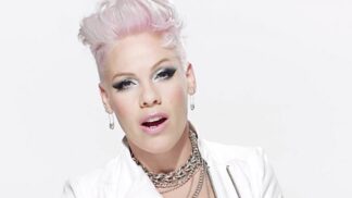 V hudebním světě je Alecia známá jako P!nk.