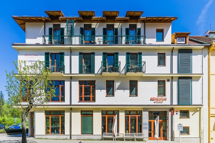 Hotel je stylový a luxusní