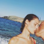 Eros se rád obklopuje mladými ženami