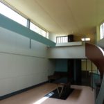 Vilu La Roche v postavil Le Corbusier a jeho bratranec pro Raoula La Roche, švýcarského bankéře a sběratele avantgardního umění.