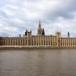 Westminsterské opatství je tradičním místem korunovací, svateb a místem posledního odpočinku anglických panovníků.