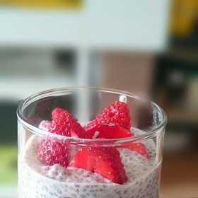 Tuto důležitou potravinu uplatníte v kuchyni. Hodí se například k přípravě pudingů. Věděli jste, že s pomocí chia semínek můžete nahradit v pokrmech i vejce?