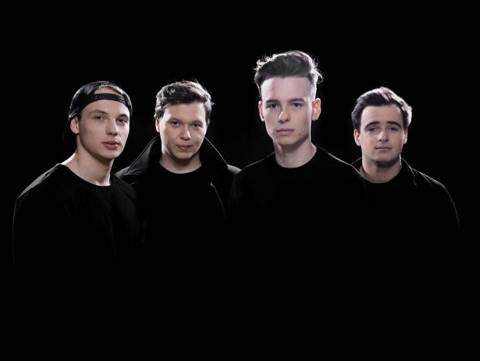 Kluci zaujali songem Éterická. Nyní mají klip k songu SÁM.