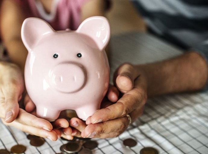 Jak nenarušit už tak napjatý rodinný rozpočet? Pár fíglů se najde.