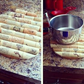 2. Podložka pod horké hrnce.