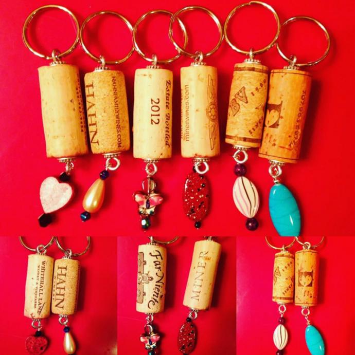 6. Přívěsek na klíče.