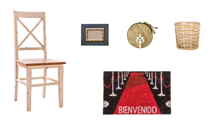 Zleva: židle: 4 800 Kč, fotorámeček: 979 Kč, háček - dřevo: 69 Kč (jediný kus!), květináč skleněný: 132 Kč, rohožka - Bienvenido: 343 Kč (jediný kus!); vše Homelove.cz.