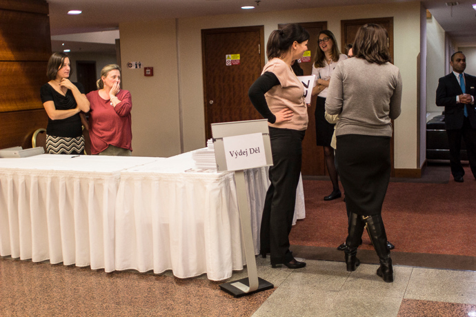 Svým příspěvkem podpoříte dobrou věc a domů si odnesete originál.