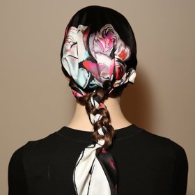 Šátky jsou na podzim trendy