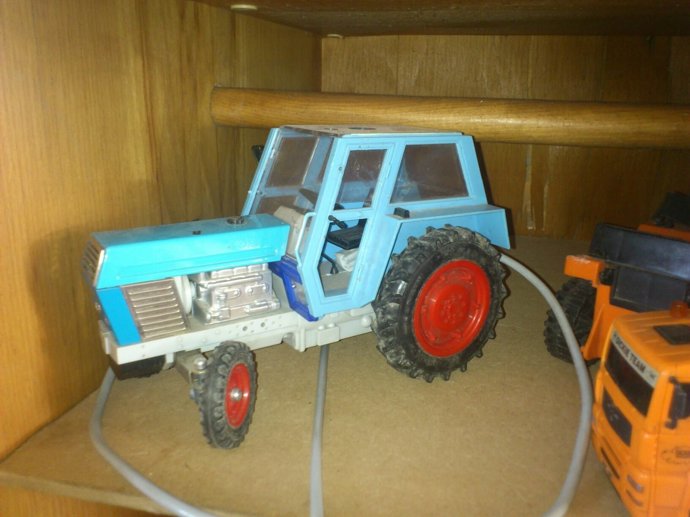 Kombajny, traktory a tatrovky patřily mezi povinnou výbavu každého kluka