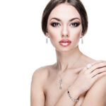 Šperky dělají ženy krásné