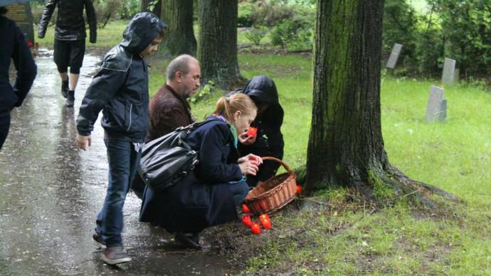 Nikdy není pozdě dětem připomenout, co se před "pár" lety u nás dělo za zvěrstva