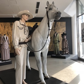 Kostým z filmu mohli diváci také vidět na výstavě Retro biják