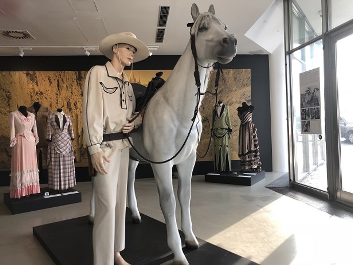 Kostým z filmu mohli diváci také vidět na výstavě Retro biják