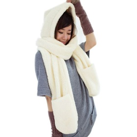 Šála, čepice a rukavice v jednom