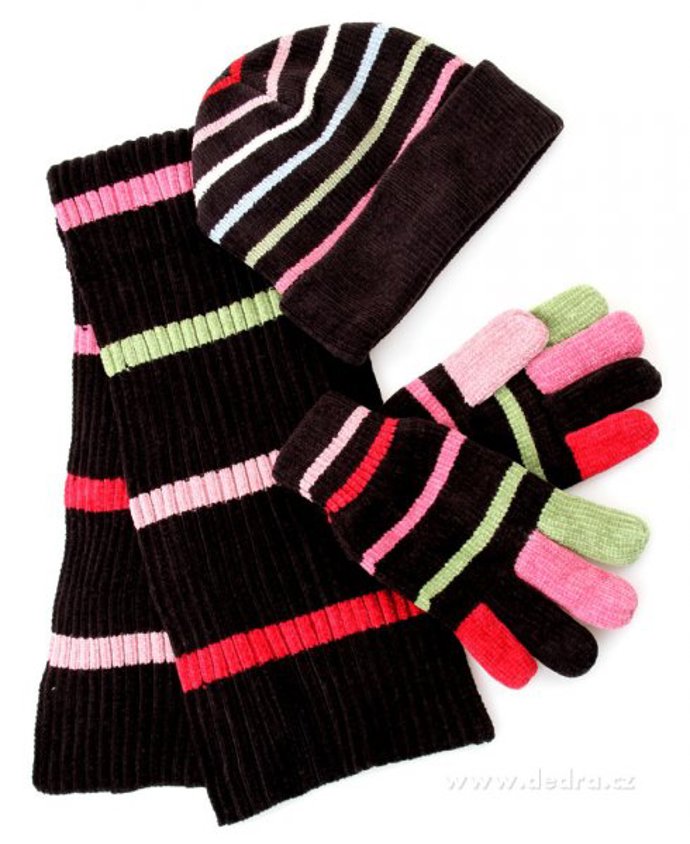 Kdo má rád barvičky, na své si přijde díky této zimní sadě