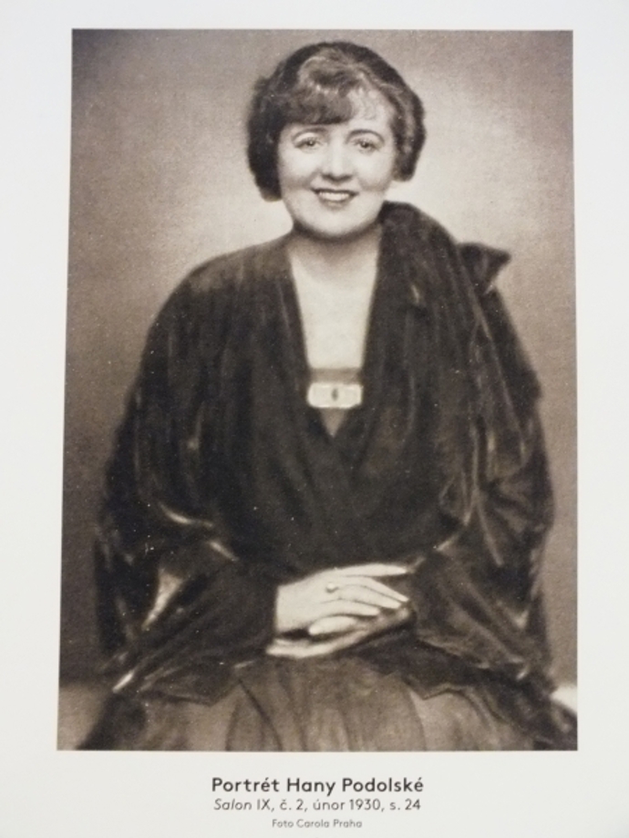 Portrét Hany Podolské.