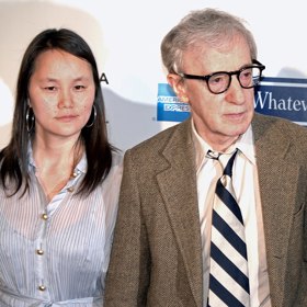 Woody Allen s manželkou Soon-Yi Previn. Vzali se v roce 1997.