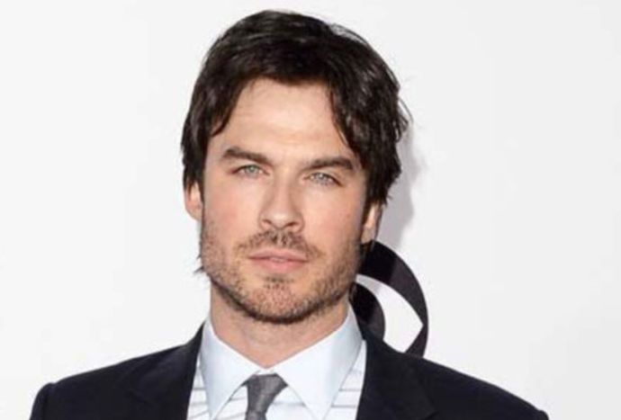 V americkém seriálovém hitu Upíří deníky hrál až do konce postavu upíra Damona Salvatora.