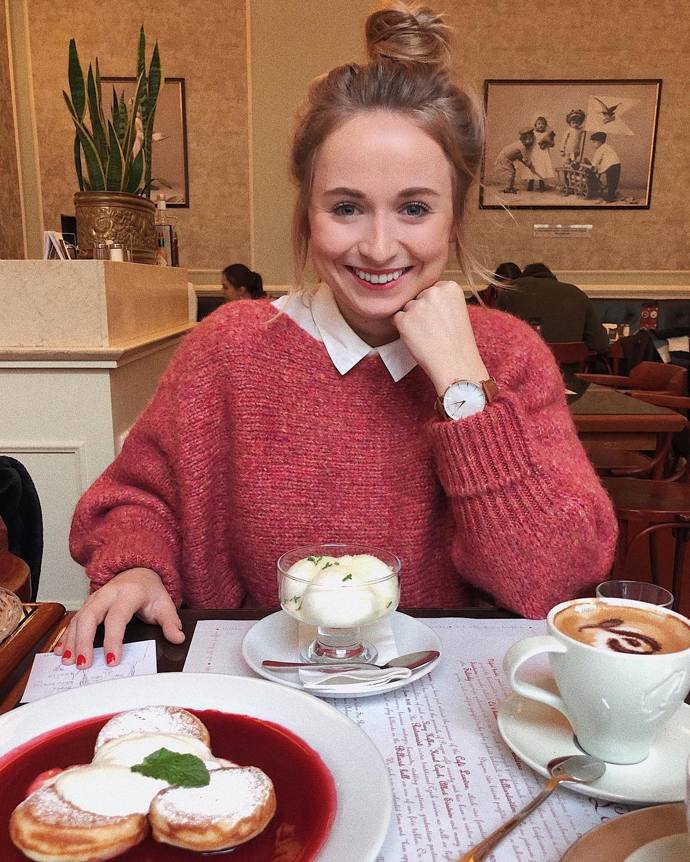 Shopaholic Nicol je vtipná a má srdce na pravém místě