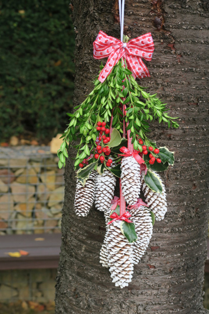 Dekorace z šišek bude vypadat skvěle i mimo vánoční sezónu