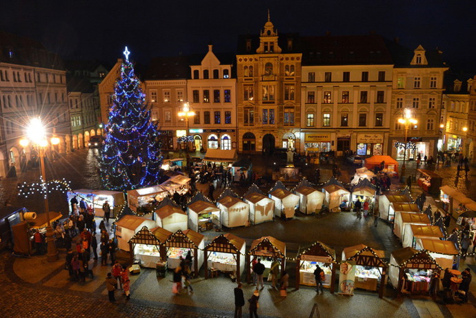Kdo máte cestu na sever Čech, navštivte trhy v Liberci